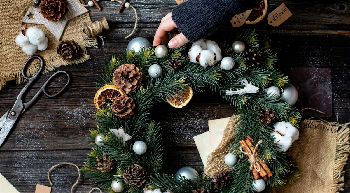 Wreath Making Fundraiser with Chorley Women's Centre @ Calico Lounge