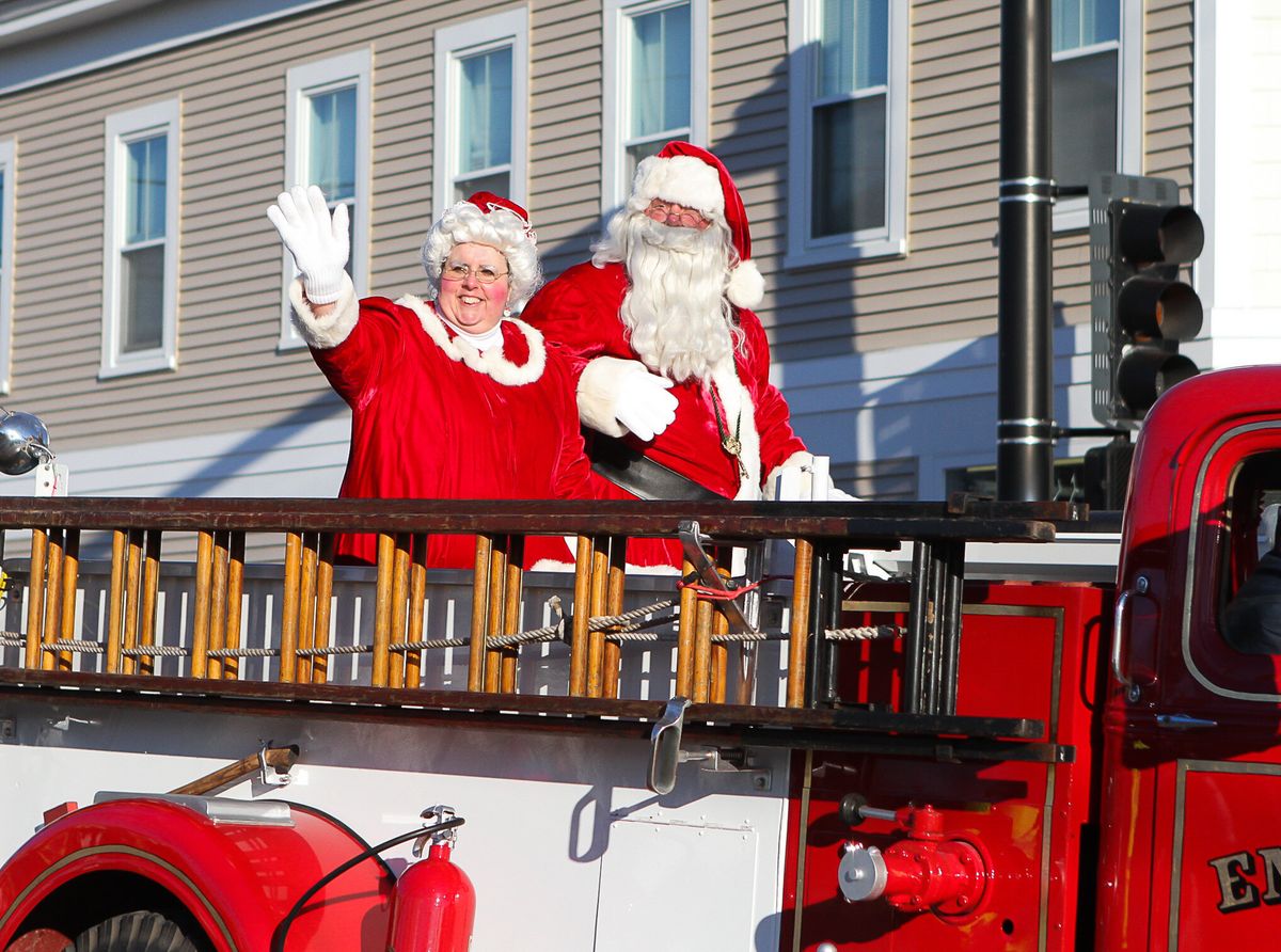 2024 Experience Hampton Holiday Parade, Lafayette Rd, Hampton, NH 03842