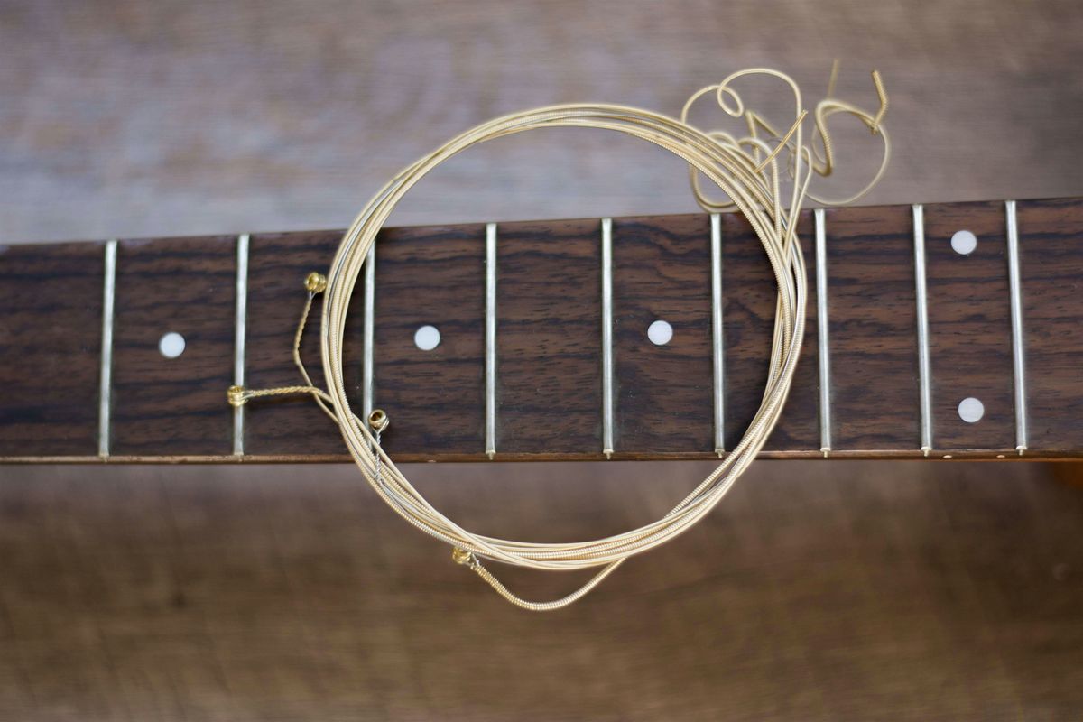 How to Change Guitar Strings Workshop
