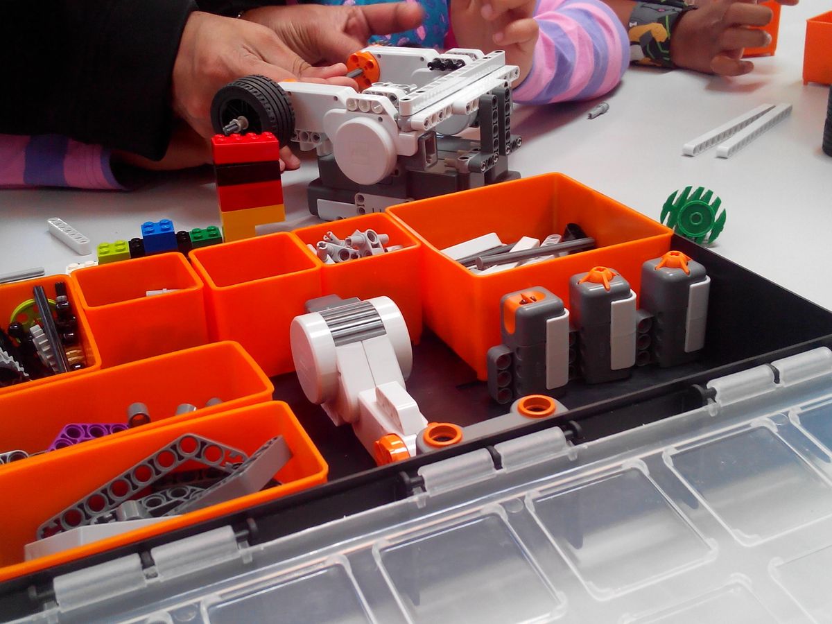 Go Gadgeteers with Prepare Robo - Canning Town
