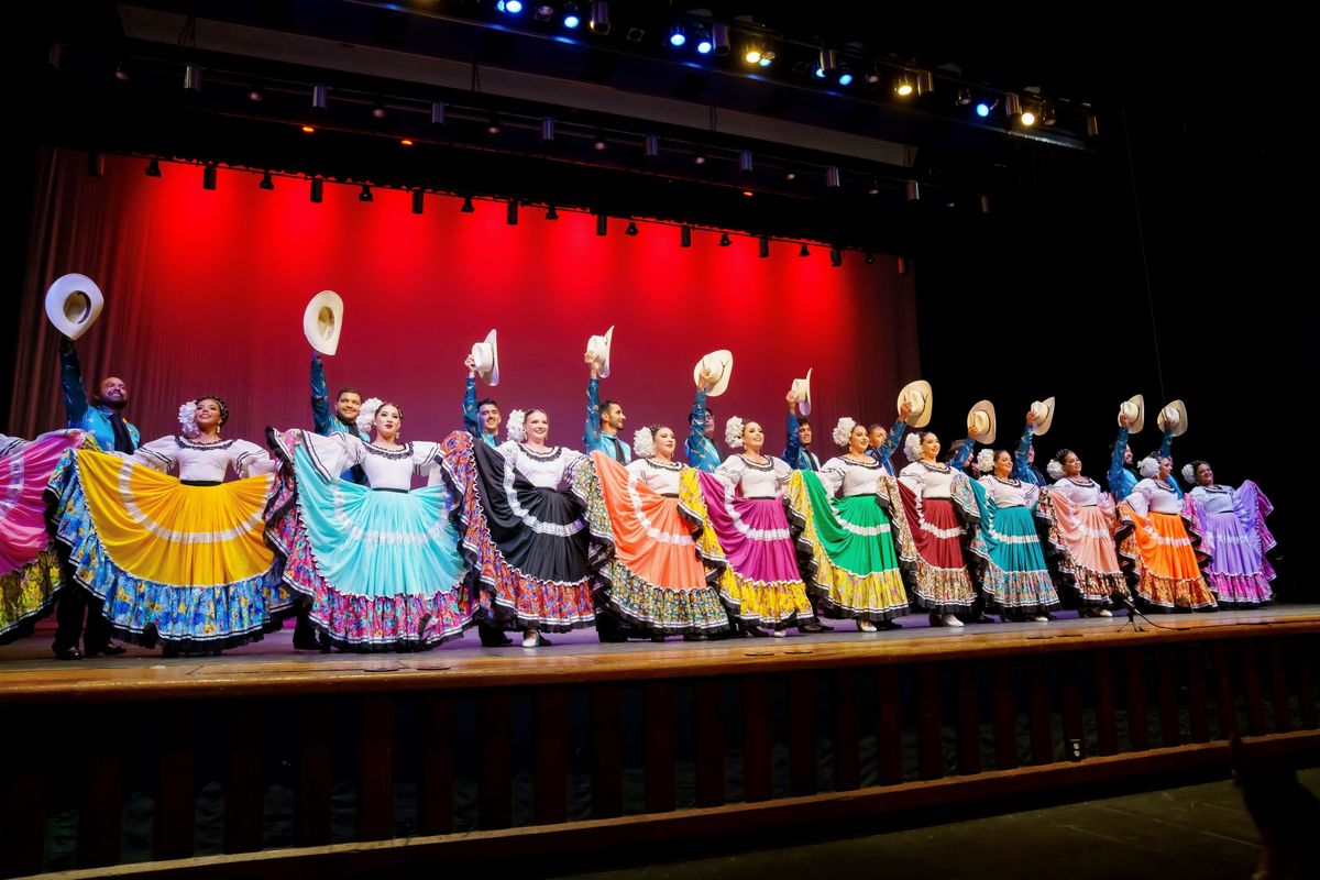 \u00a1Viva M\u00e9xico, Viva Tonatiuh! presented by Tonatiuh Danzantes del Quinto Sol