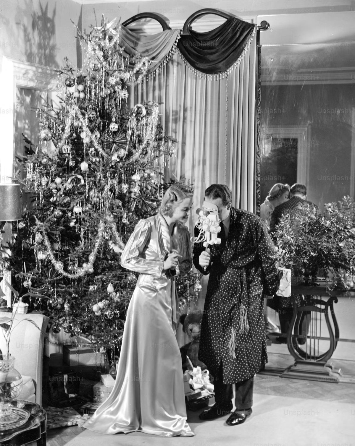 It\u2019s A 1940\u2019s Wonderful Life Holiday VINTAGE BALL