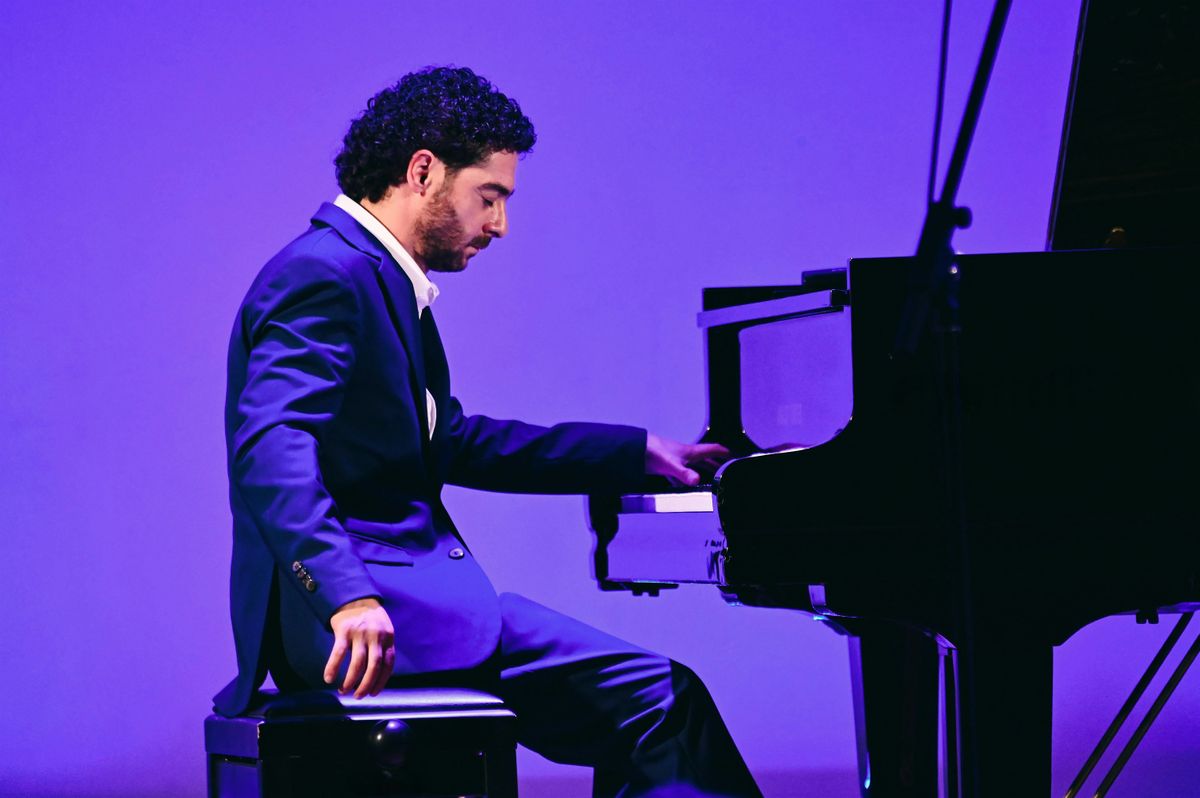 Artur Zakiyan Solo Piano