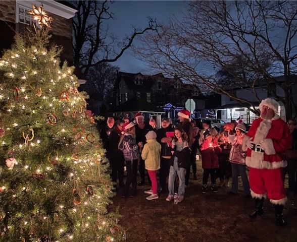 Community Xmas Tree Lighting