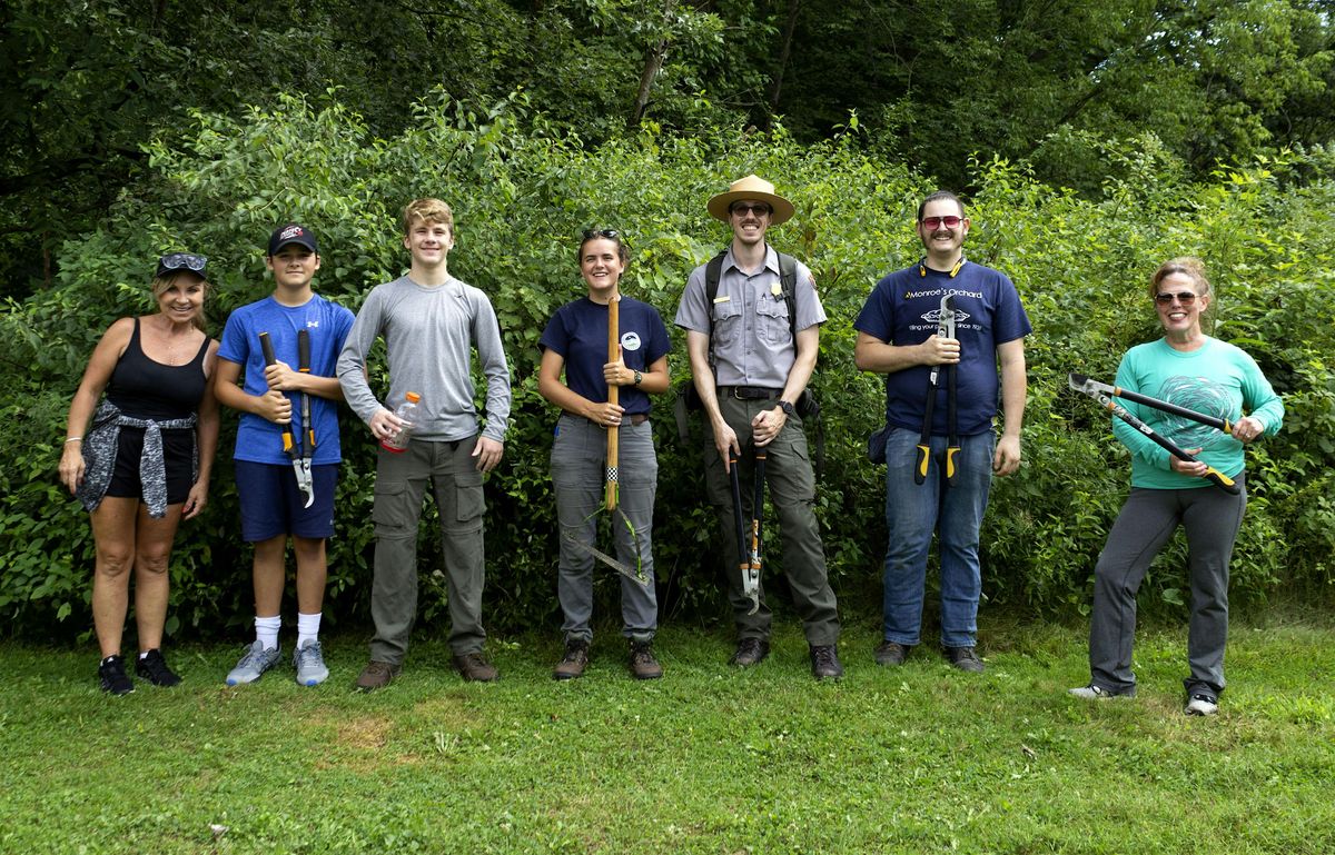 Invasive Plant Removal Drop In - June 27