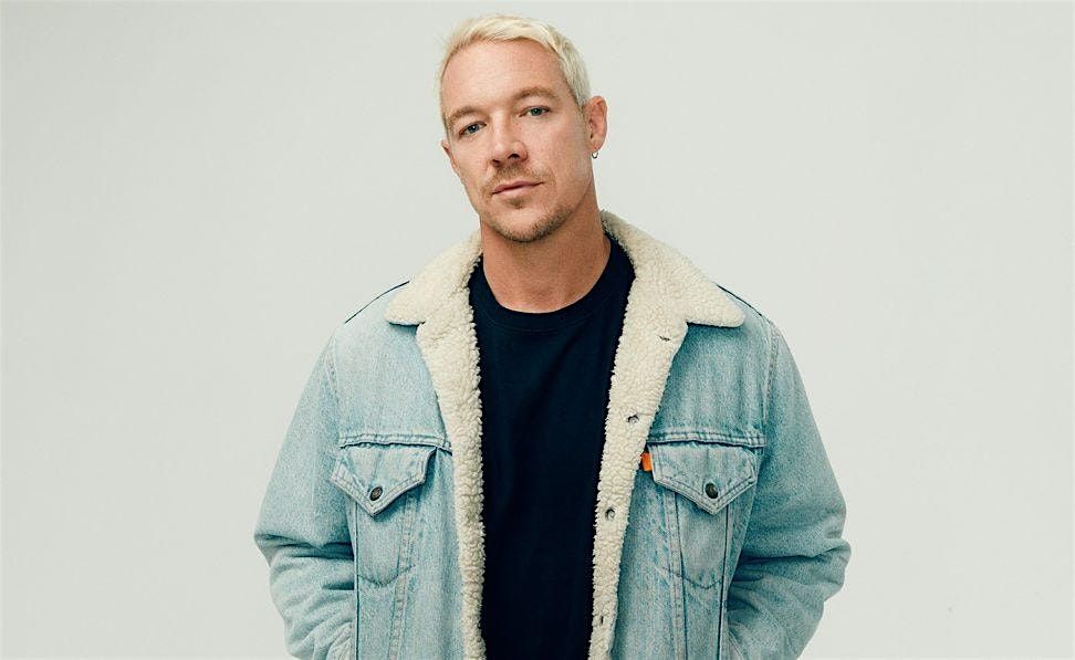 DIPLO AT XS NIGHTCLUB ( SPECIAL GUEST BRANDI CYRUS )