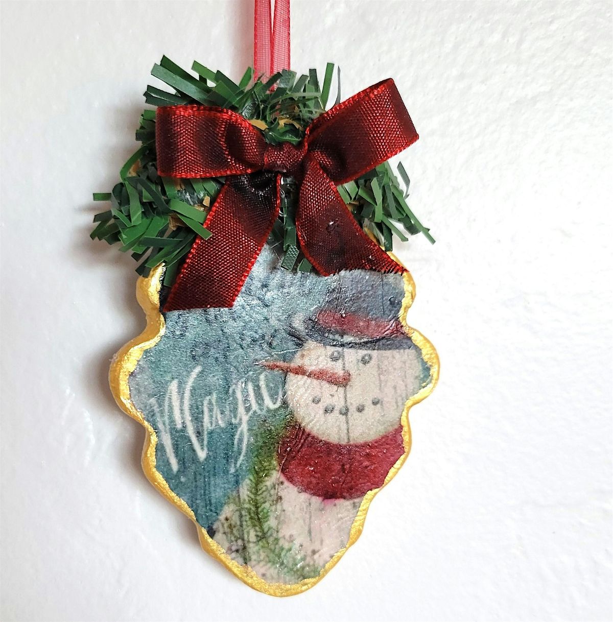 Del Sol Design Decoupage Christmas Ornament Class