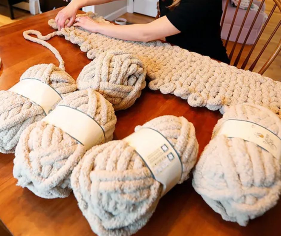 Knit and Knot Social: Chunky Blanket Classes