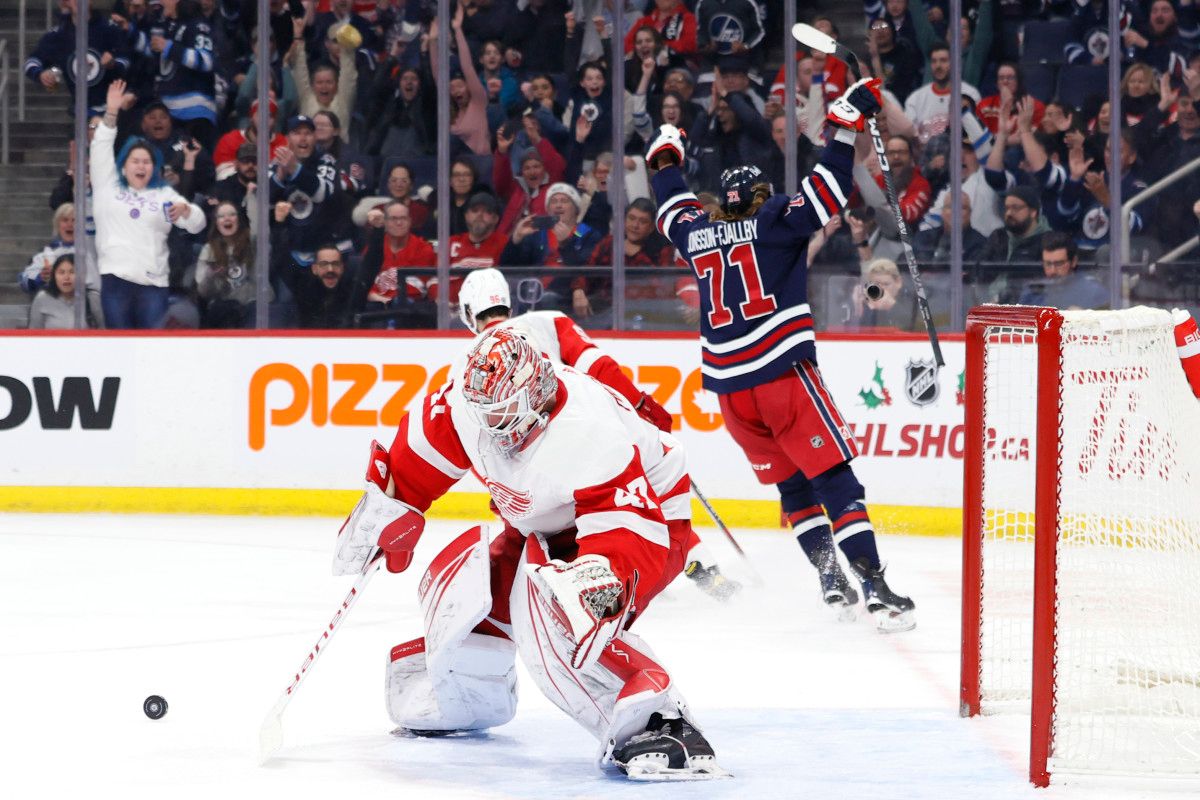 Winnipeg Jets at Detroit Red Wings