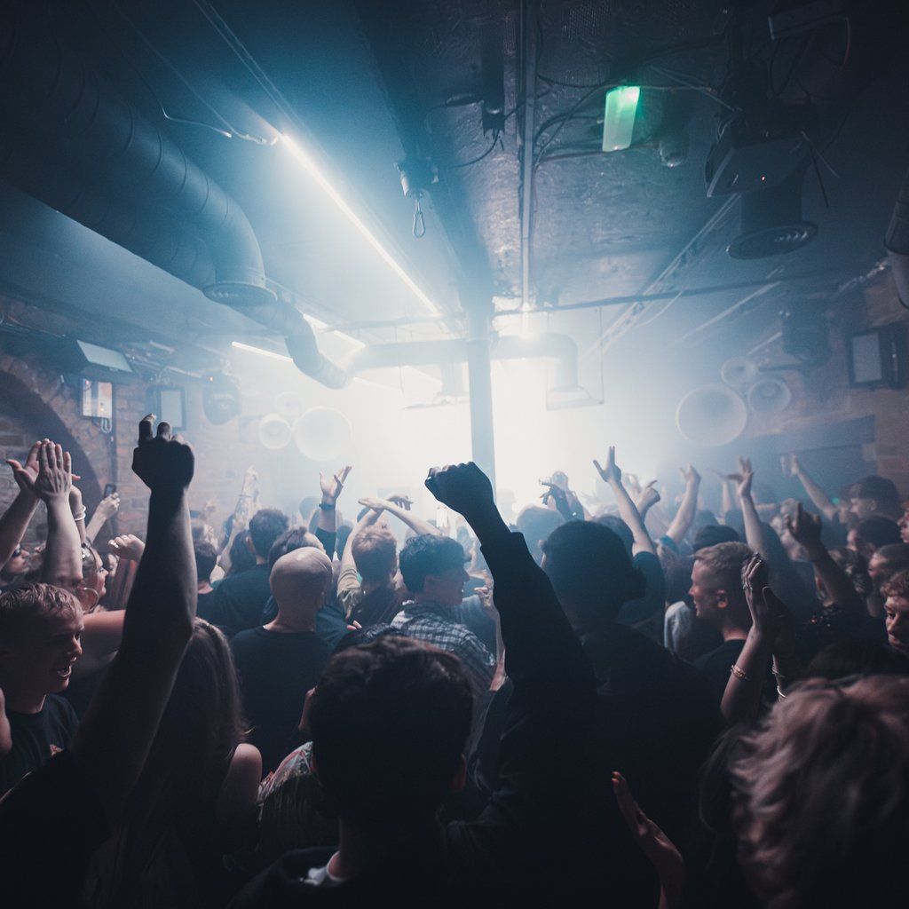 O'Four x Wavelength Freshers Takeover at Joshua Brooks