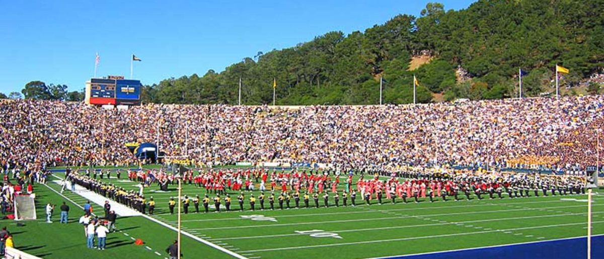 California Golden Bears at San Diego State Aztecs Football at SnapDragon Stadium