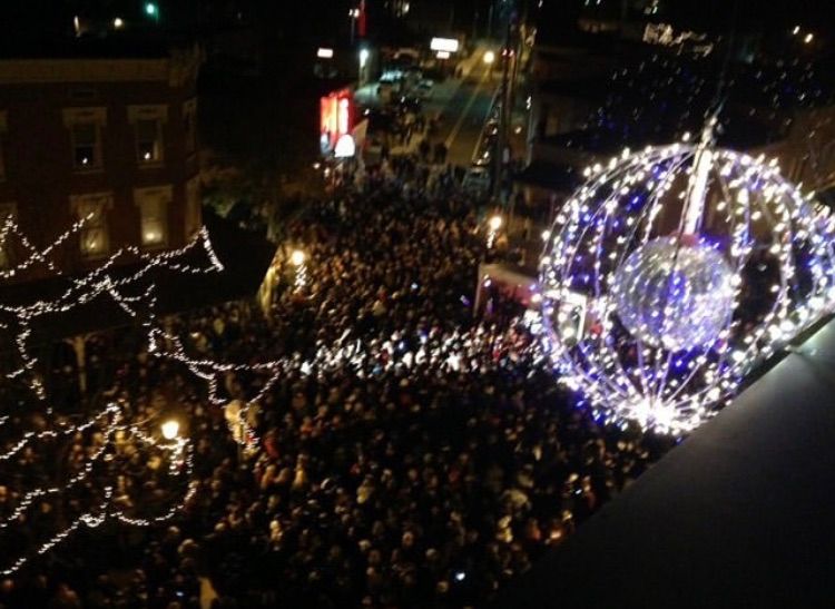 6pm Berlin Ball Drop on New Years Eve