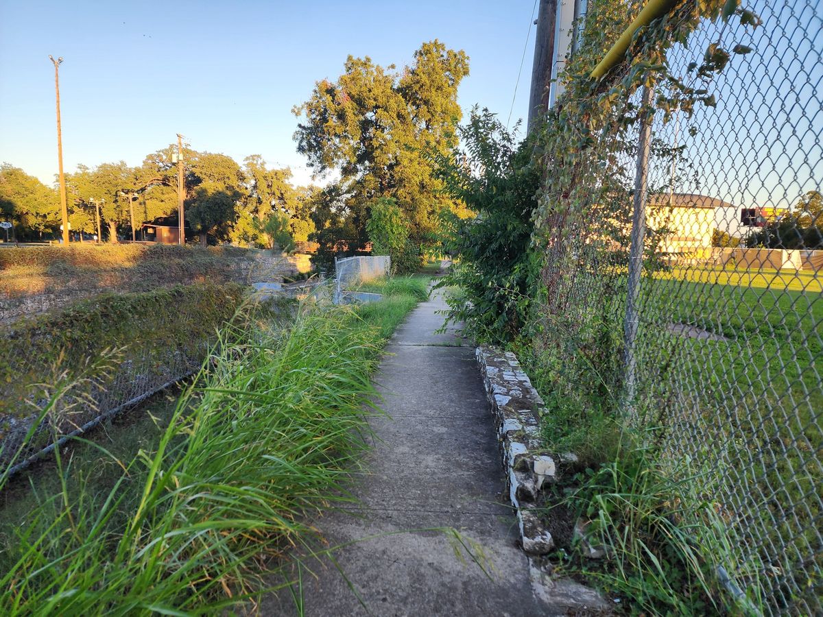 10\/13 Parque Zaragoza: Community Walk 2