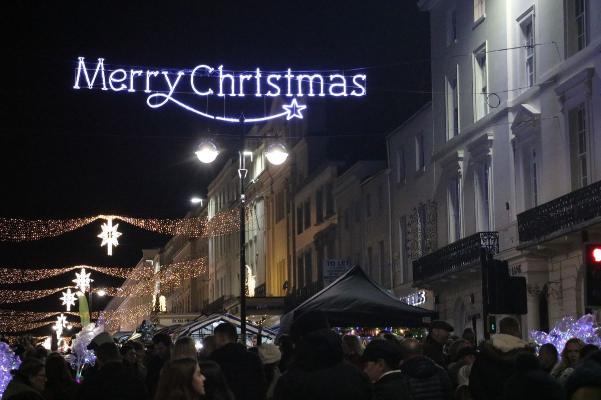 Royal Leamington Spa's Big Lights Switch On