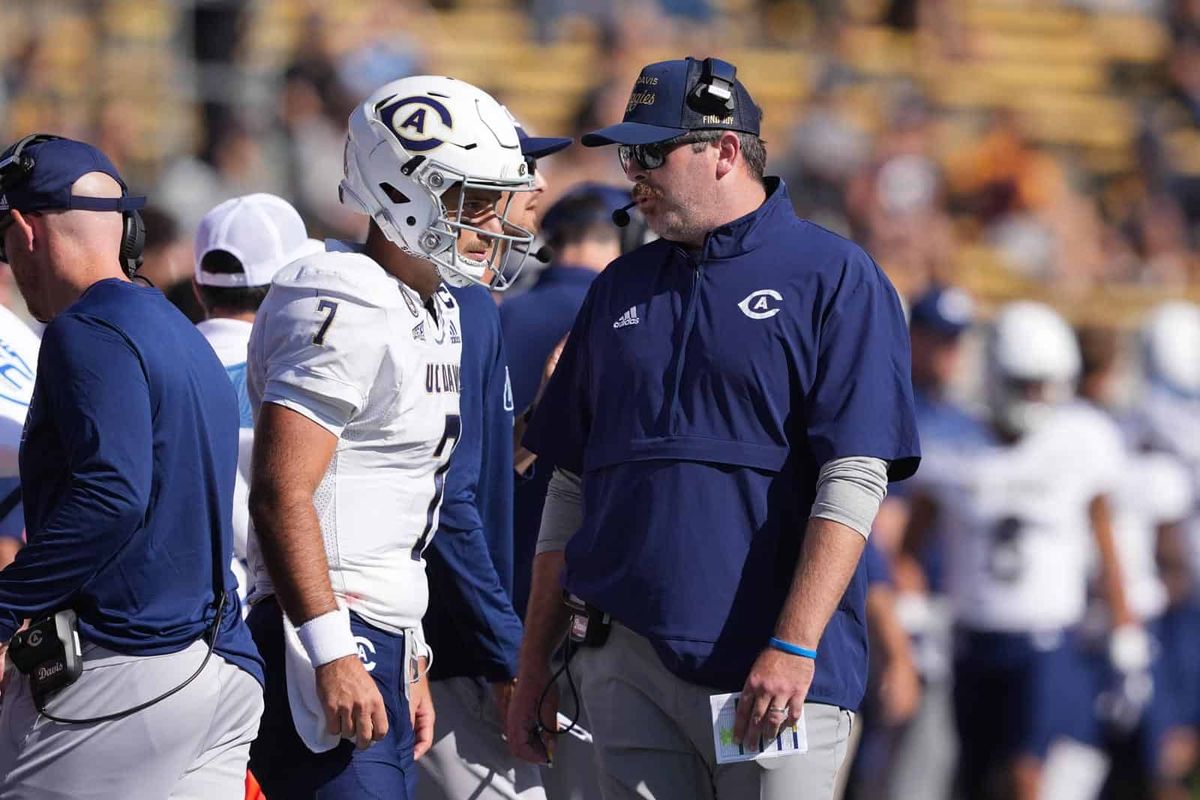 Texas Longhorns Vs. Uc Davis Aggies