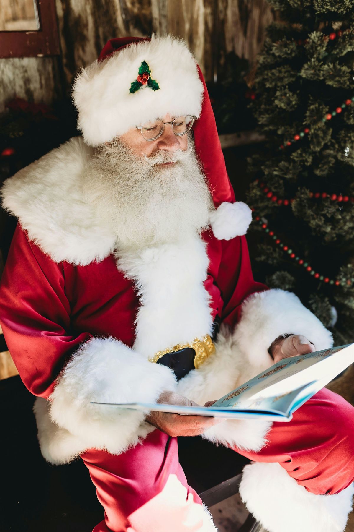 Breakfast with Santa at Joe Theismann's Restaurant