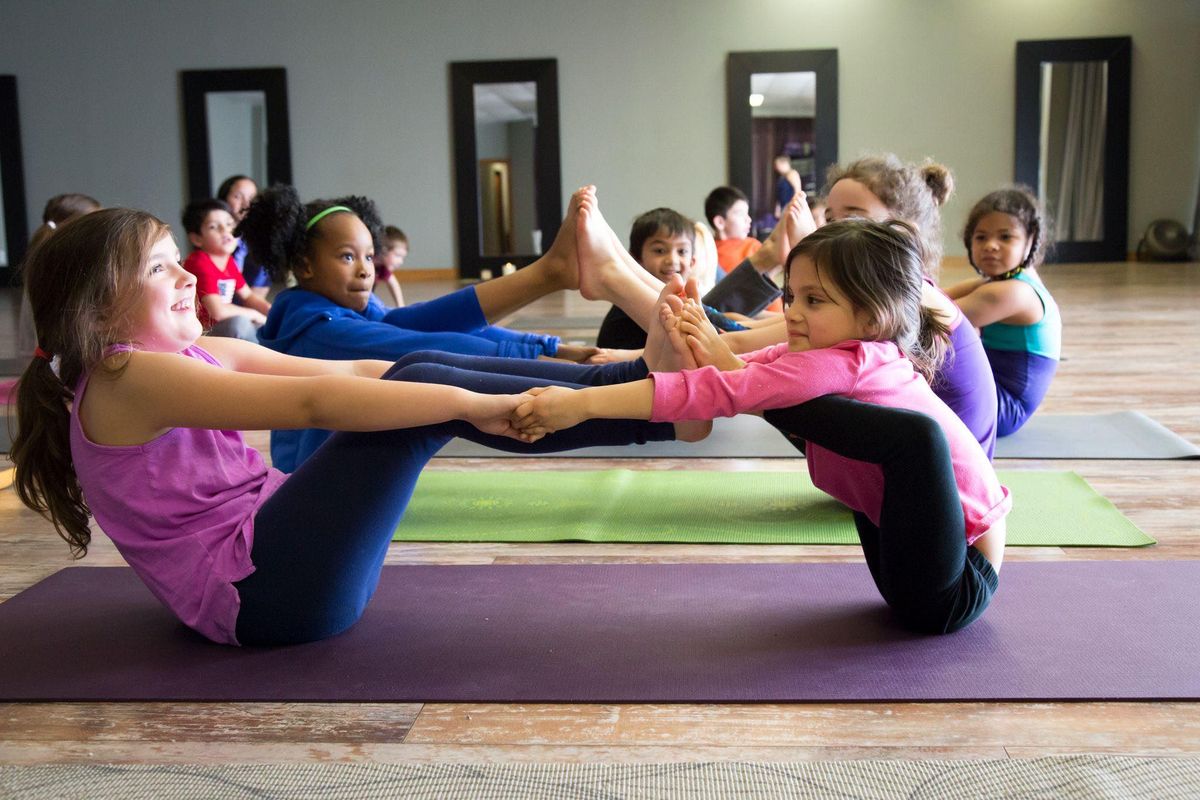 Sunday Kids Yoga @ AD Dance