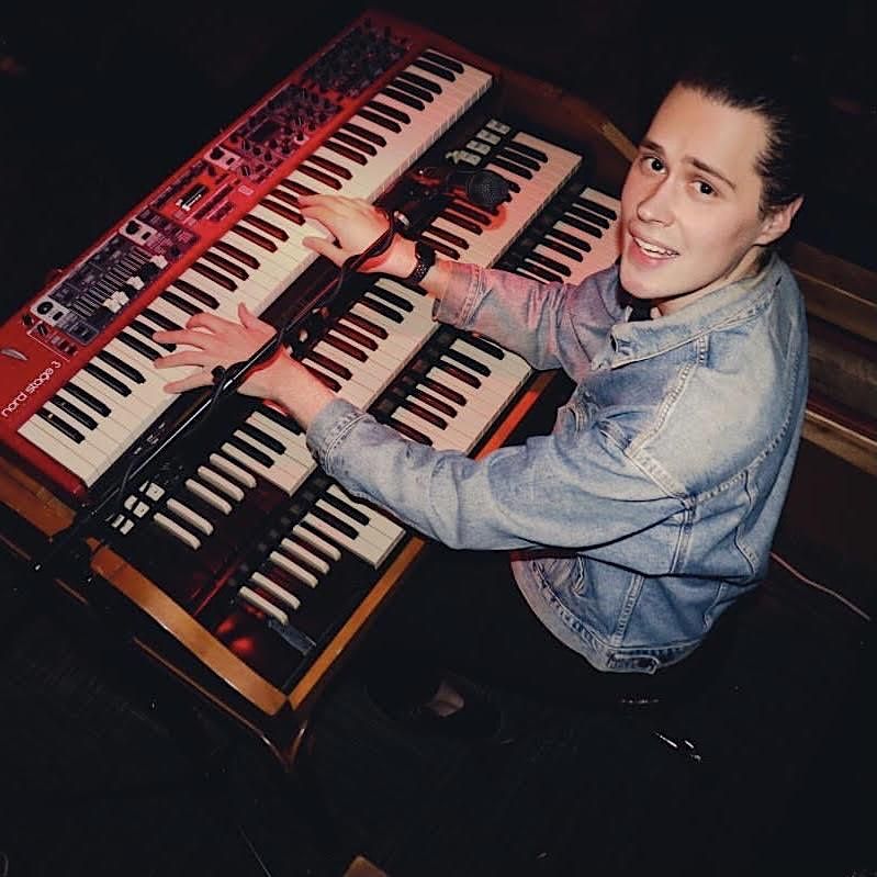 Shawn Stratte / Hannah Siglin, Lucky You Lounge, Spokane, 9 September 2022