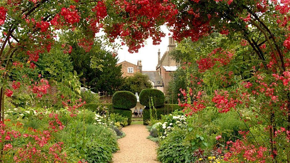 Peckover House & Gardens National Trust - LHS Outings 2024