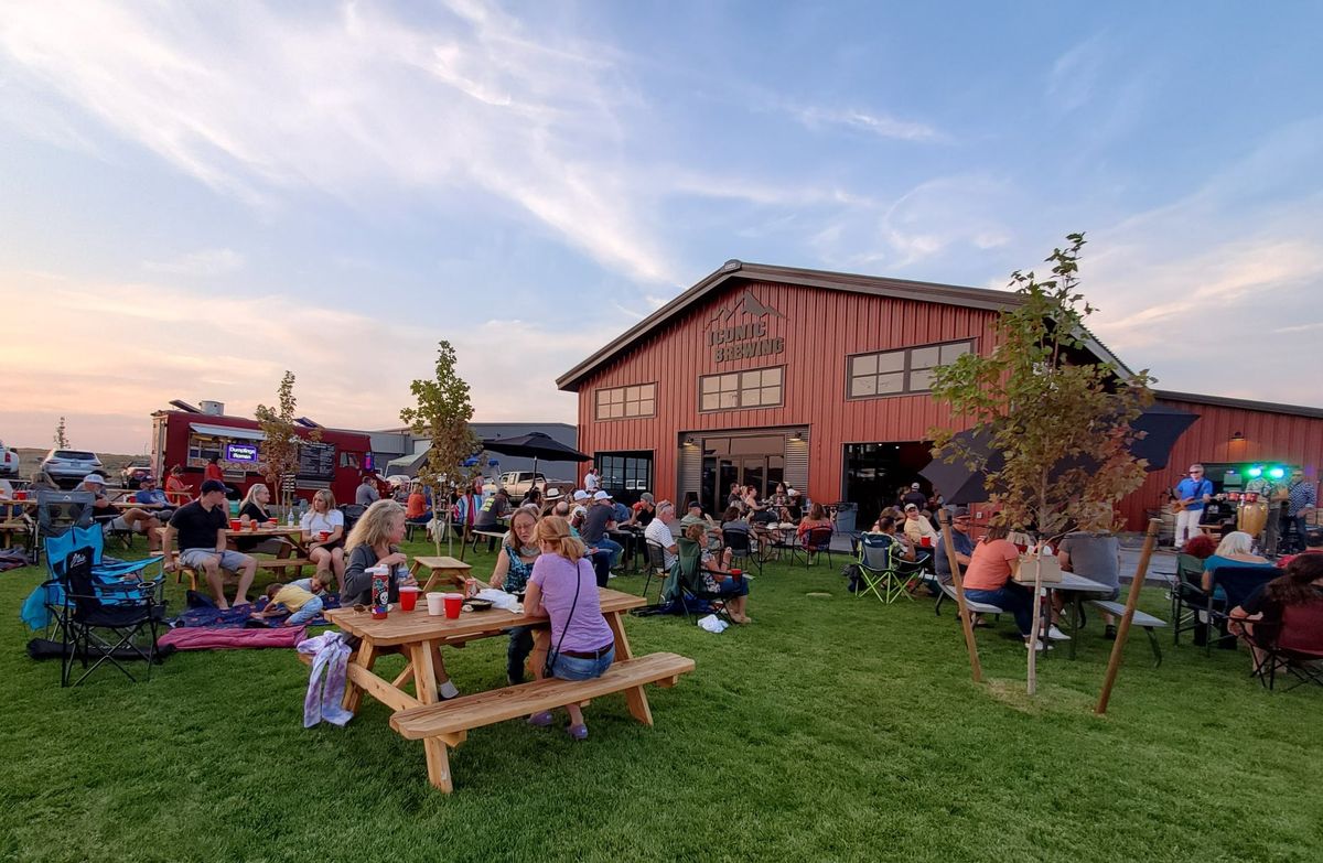 Beer Choir Night at Iconic Brewing