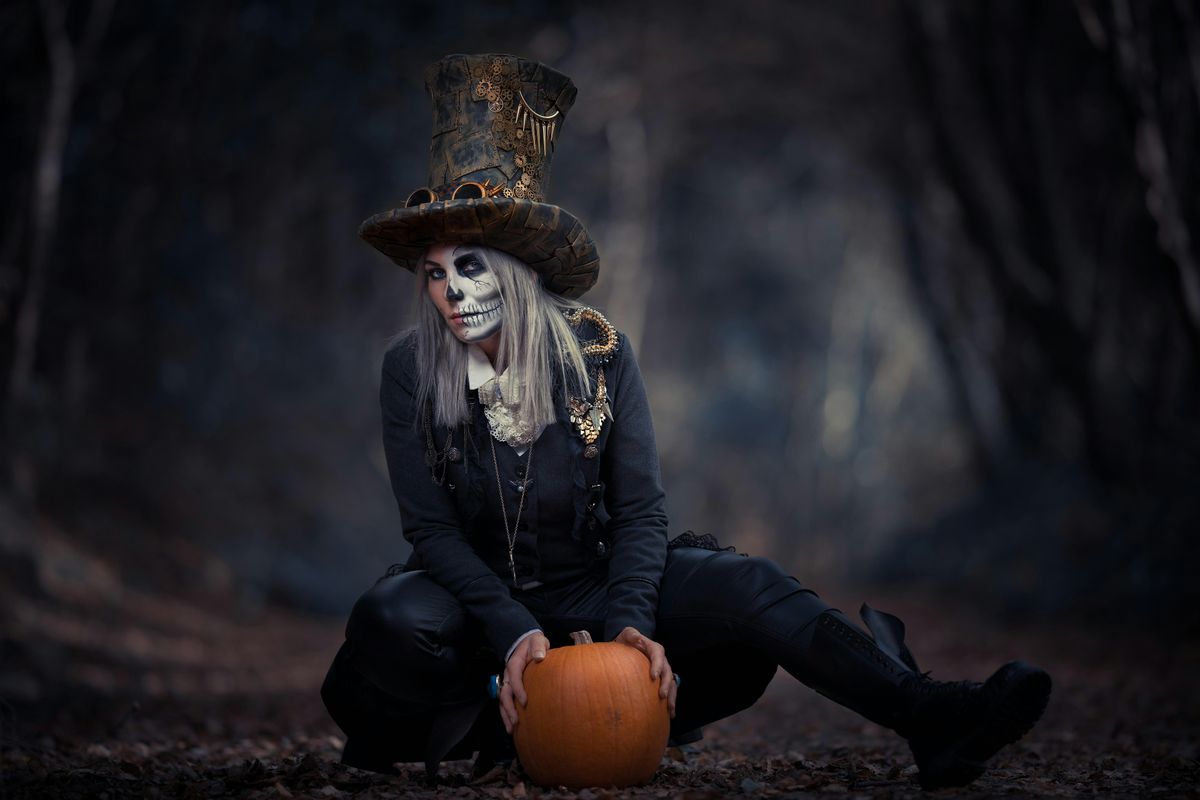 Haunted Portrait & Video Workshop with Emmy Winner Andre Costantini