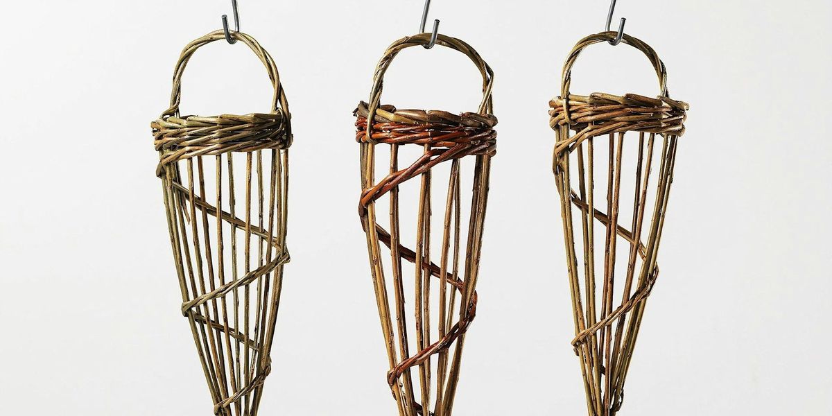 Introduction to basket weaving: make your own bird feeder