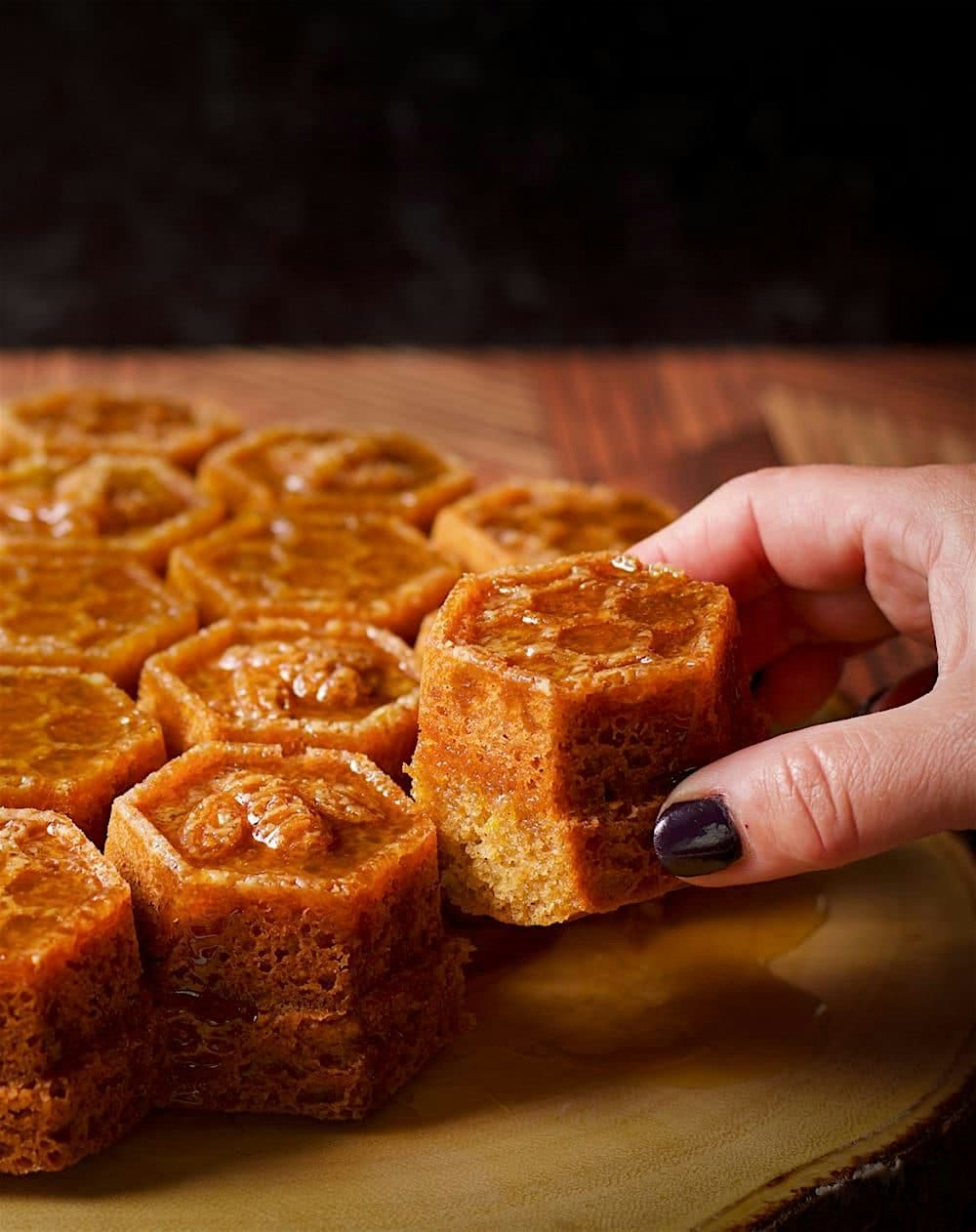 UBS VIRTUAL Cooking Class: Honey Cake for World Bee Day!