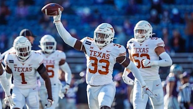 Football Game Watch: Texas @ Arkansas