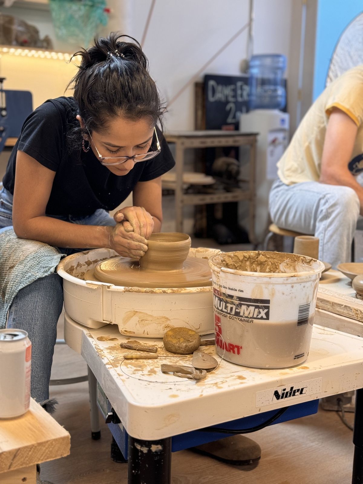 Saturday 6-week Wheel Throwing Clay Workshop