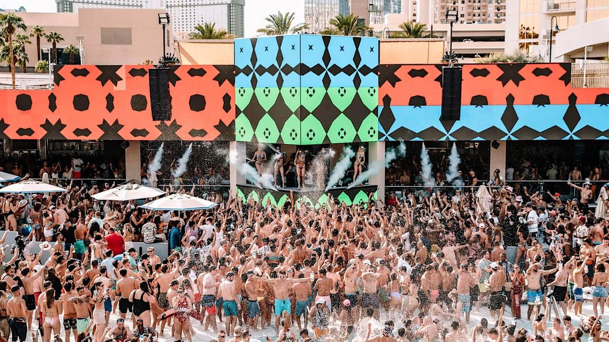 The only MONDAY Vegas Pool Party ON THE STRIP!