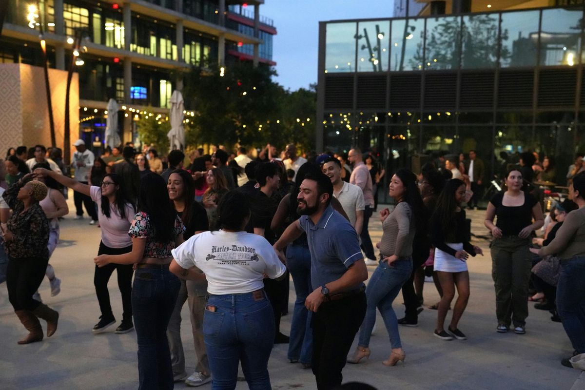 Salsa Night at Ivy Station