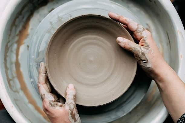 Pottery Wheel Throwing Taster Workshop for Mamas