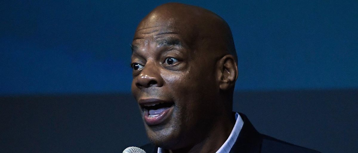 Alonzo Bodden at Dead Crow Comedy Room