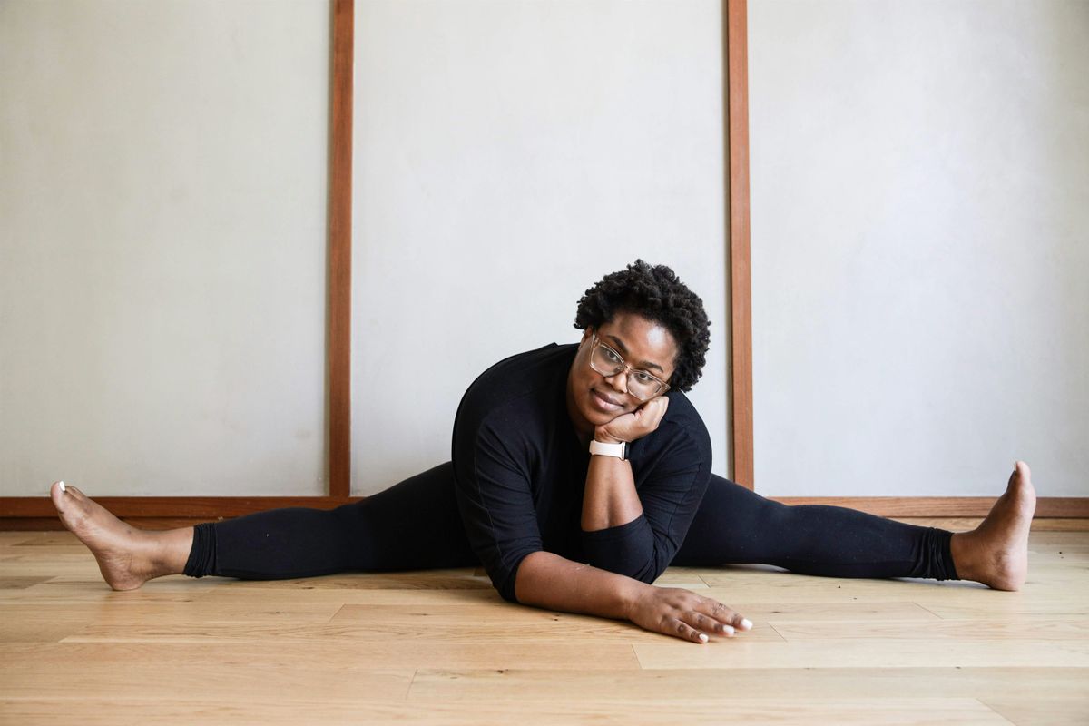 R&B Yoga with Sydnea