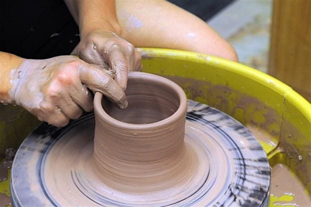 Early Winter 2024 Combination Hand Building and Wheel Throwing Class