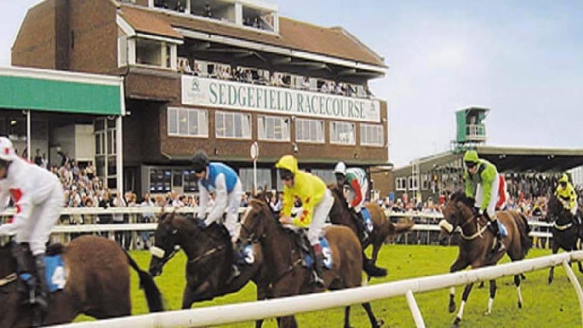 Molson Coors Sponsored Race Day - Members Only - Sedgefield Racecourse 