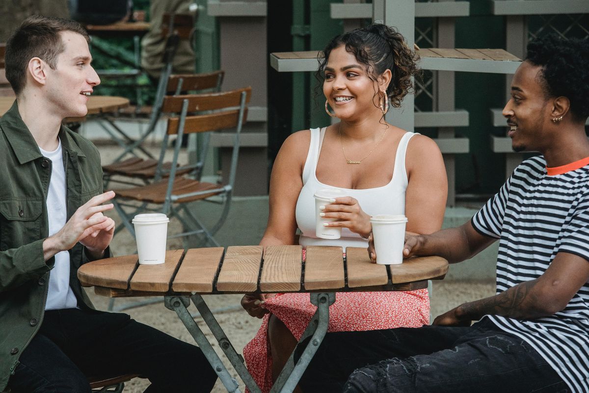 Regular Table - Relaxed english conversation