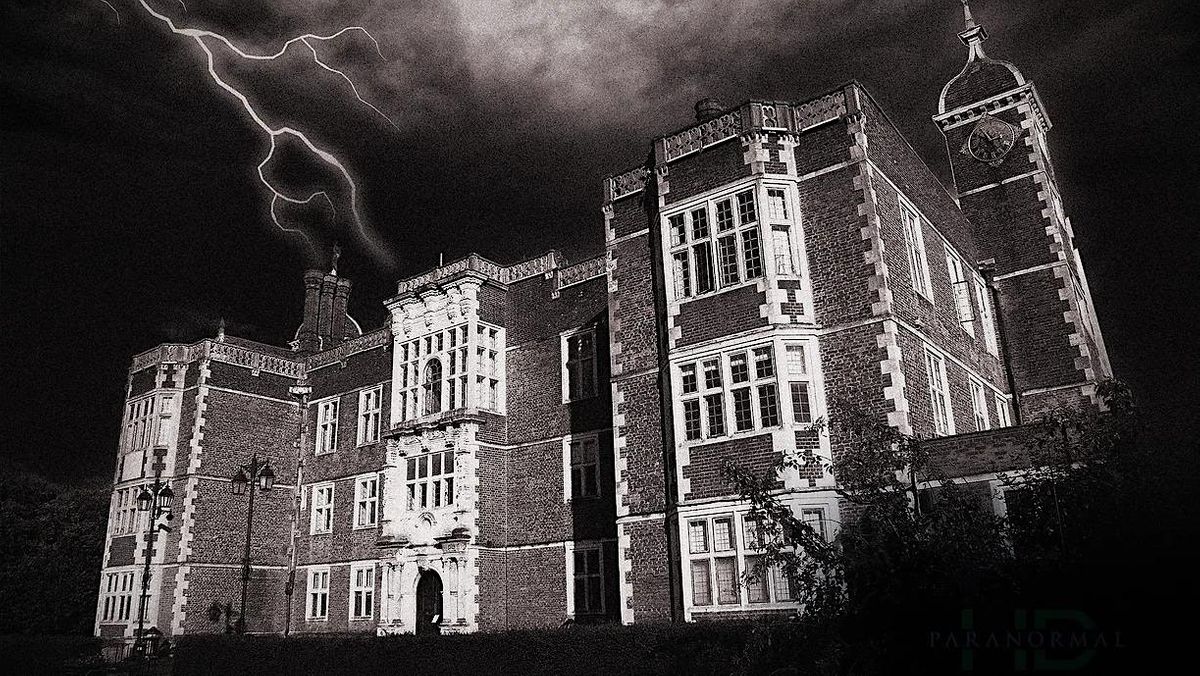 The Ghosts of Charlton House: Seeking the Grey Lady