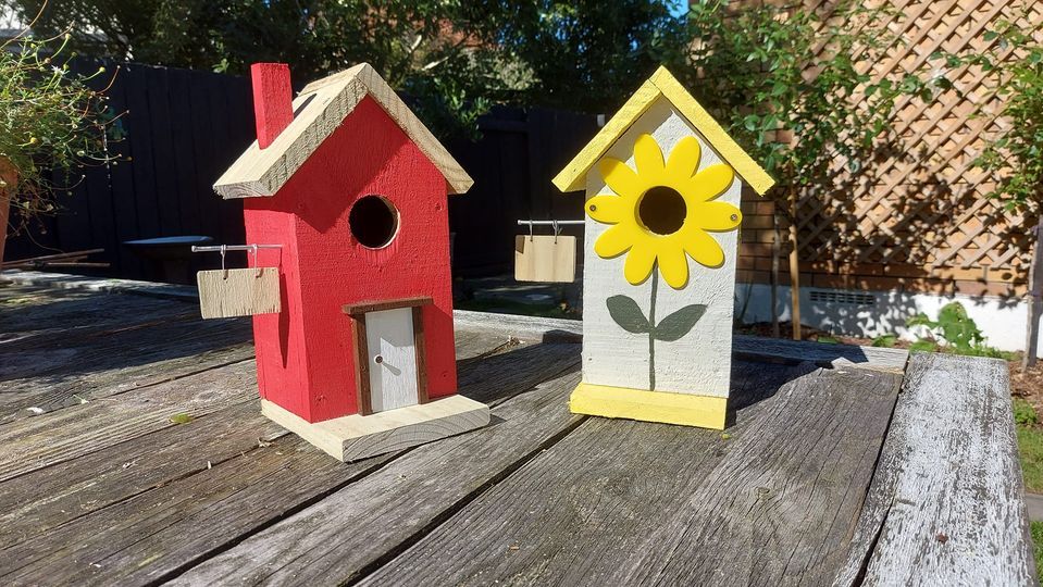 Childrens build a birdhouse class!
