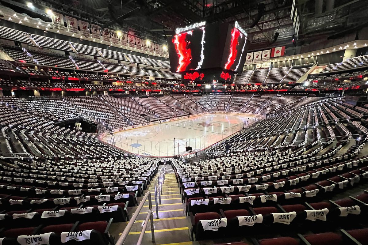 Carolina Hurricanes at New Jersey Devils at Prudential Center