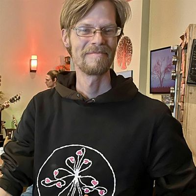 Alex Antinori Presents