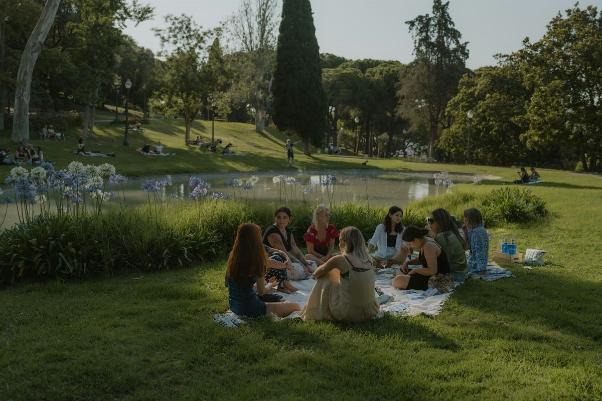 Girls & Picnic by Las Pelaas