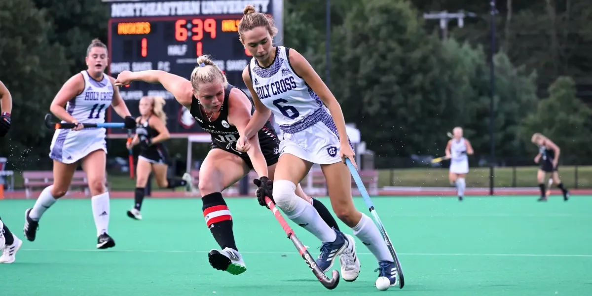 Holy Cross Crusaders at Northeastern Huskies Womens Hockey