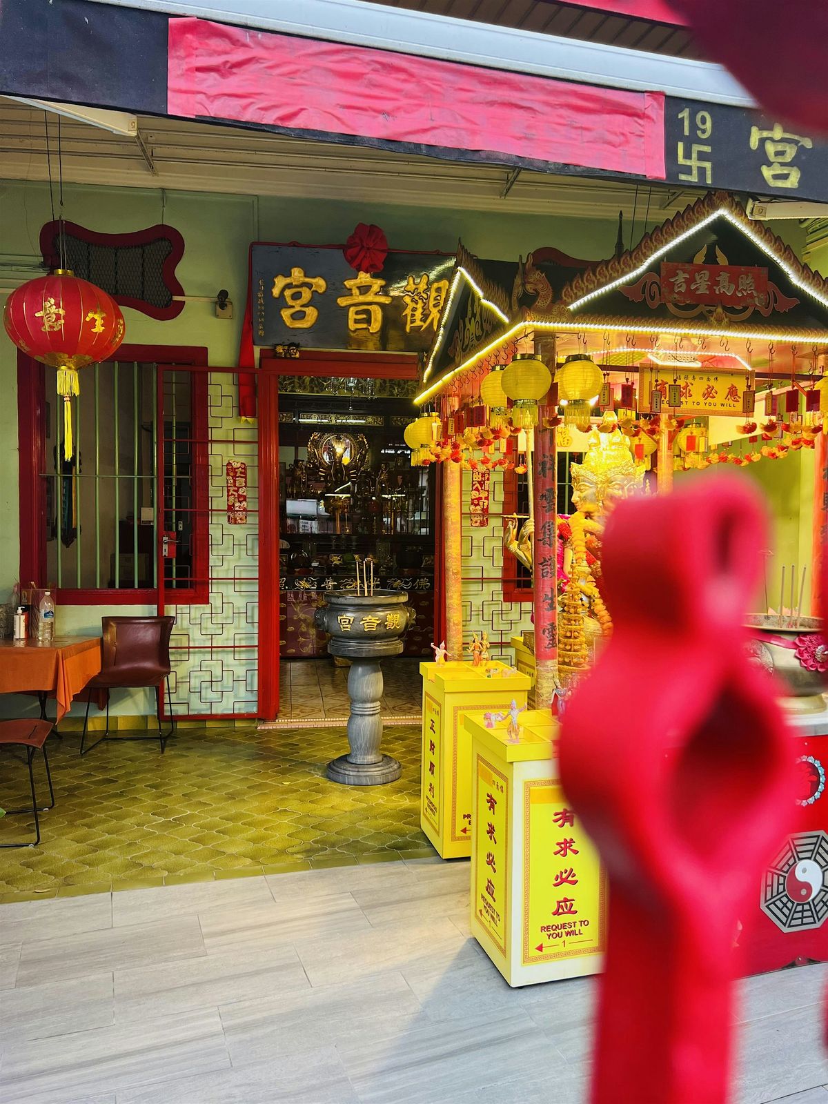 {Little India Tour} The Vanishing Chinese Temple in Singapore
