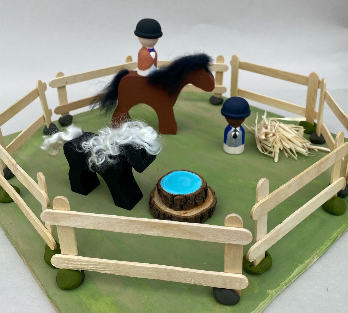 Senior Horse Lovers Crafts