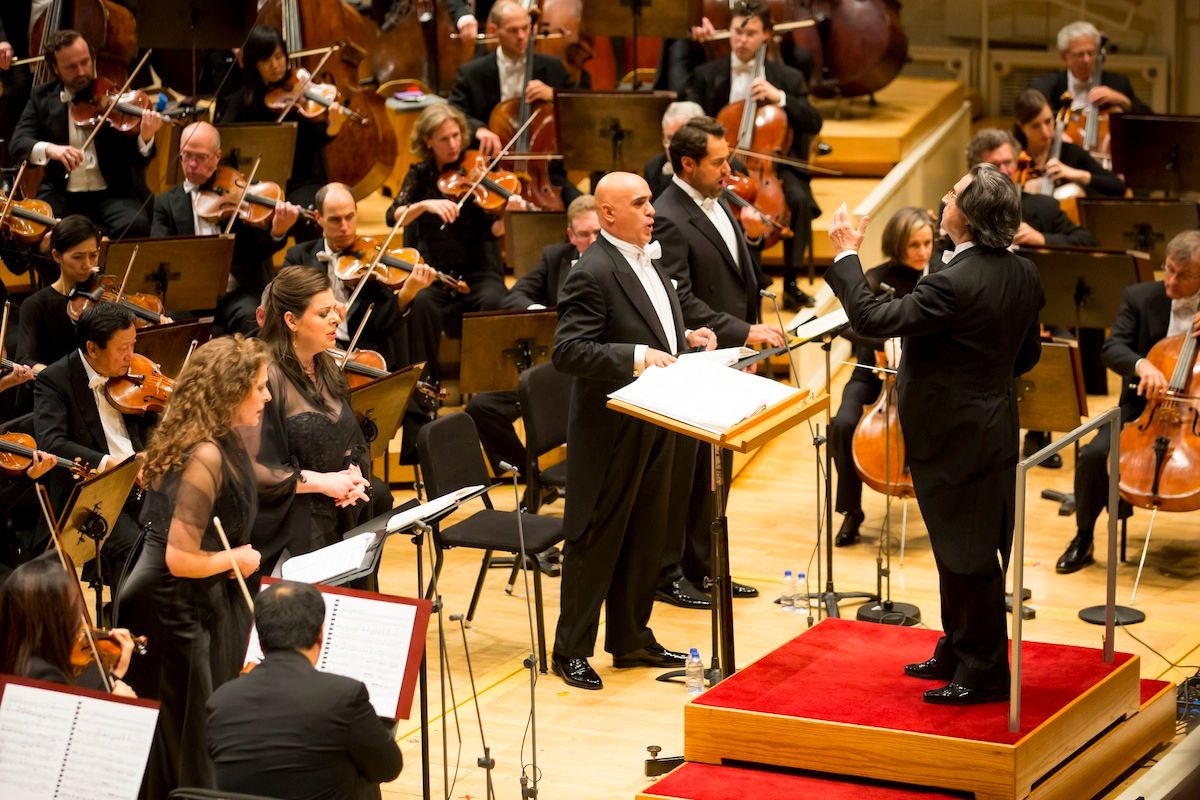 Chicago Symphony Orchestra - Muti Conducts Verdi Requiem