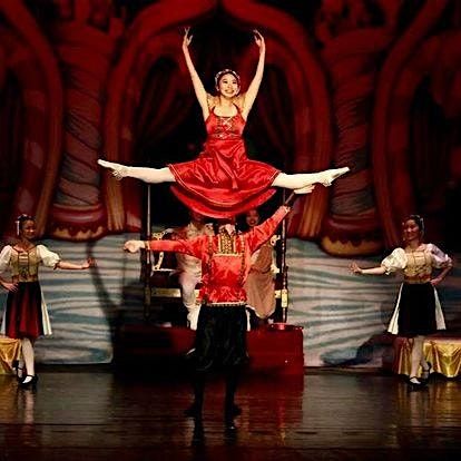 San Francisco Youth Ballet's Annual Production of "The Nutcracker" - Sun.1p