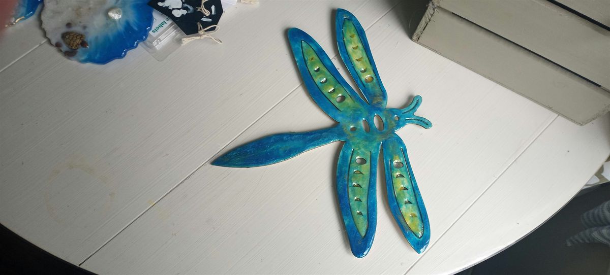 Resin Butterfly or a Dragonfly board class - Bloomin Cottage