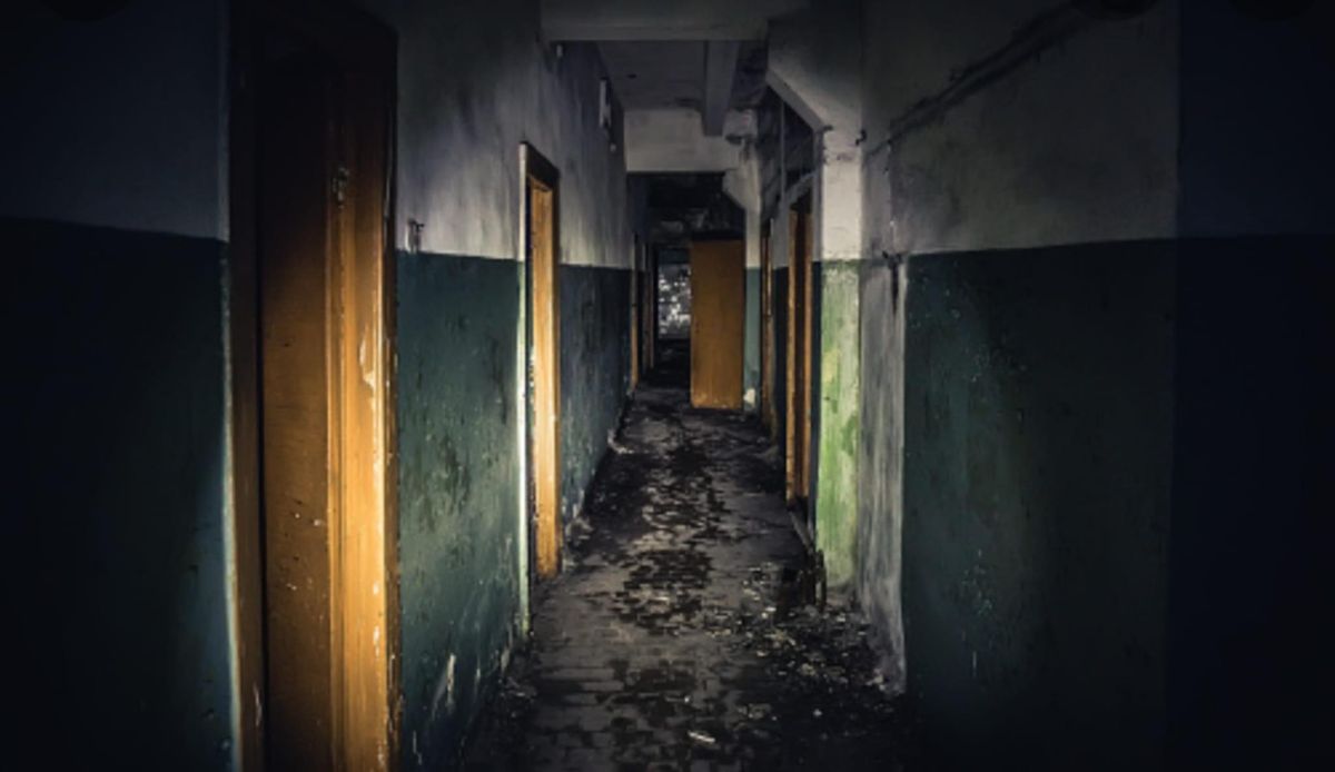 Haunted House: The Foxhill Hospital