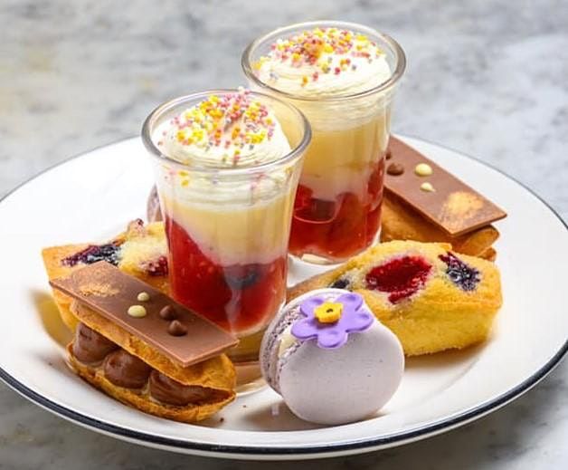 Sunday Morning Bake Off - Magical Meringues & Macarons
